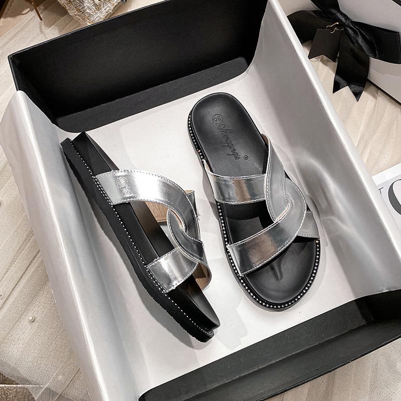 Thick-soled slippers women's new casual flat-bottomed beach cross-over with cool slippers large size