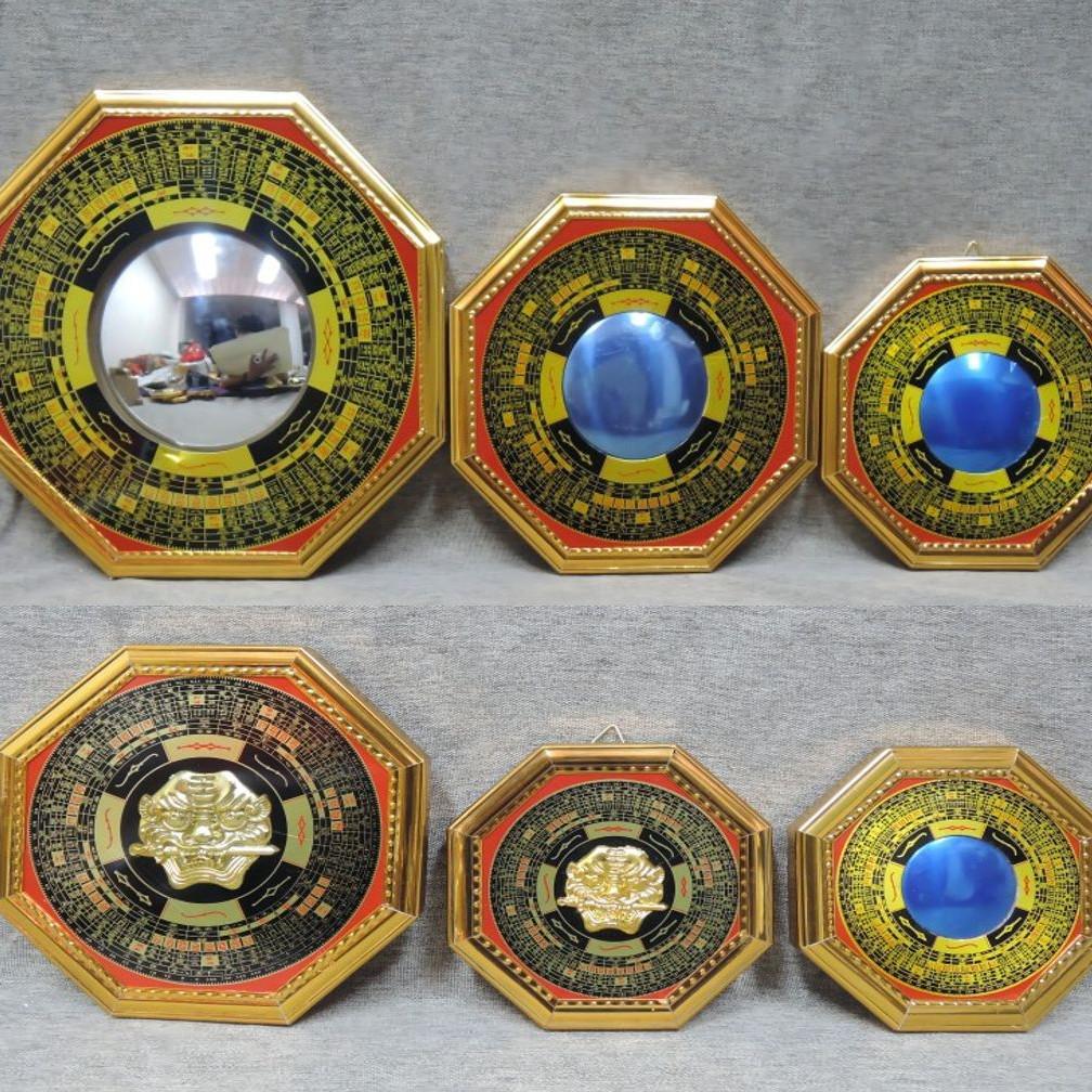 Chinese Style Convex, Concave, and Bagua Mirror Ornament with Peach Wood Design for Foyer or Gate