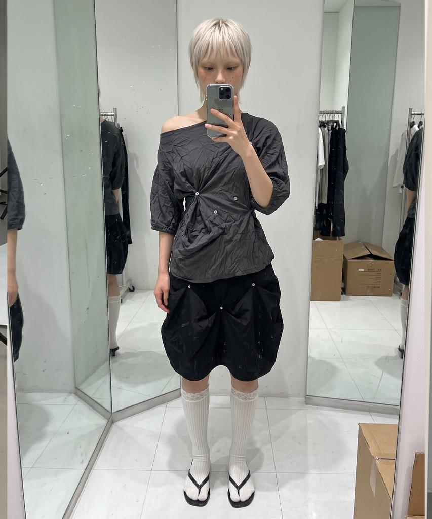Dilettantism Rivet Drape Cocoon Skirt (Bk)