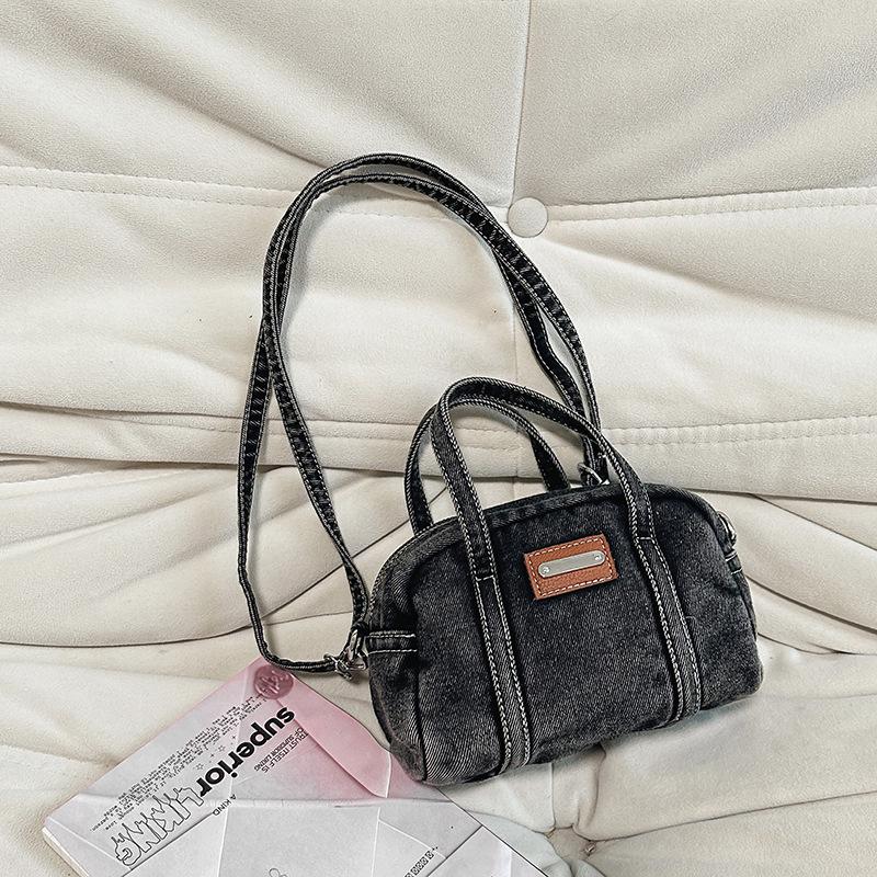 Корейская мода Повседневная мини-сумка-подушка из выстиранного денима через плечо/кроссбоди - Новая коллекция Осень/Зима 2025 чёрный