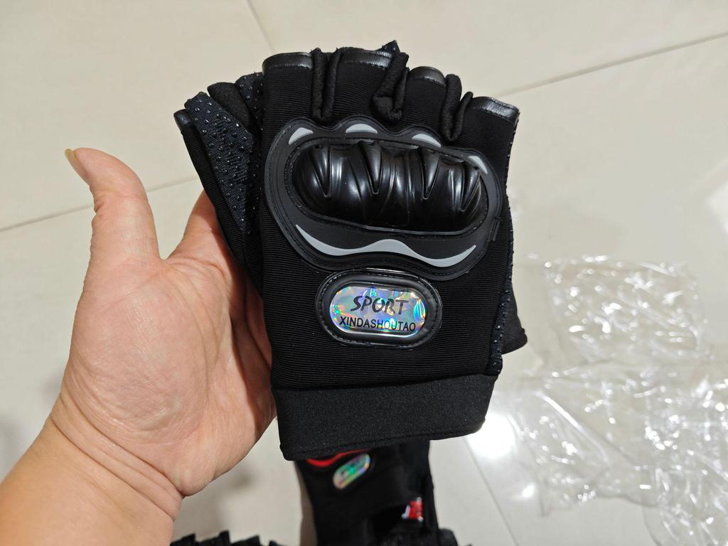 Men's Wear-resistant Anti-slip Outdoor Cycling and Racing Gloves - Long and Half Finger Options