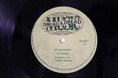 12 Zoll Schallplatte VINGORDON  ALTON ELLIS HEPTONES  Its Just A Horn  Im Just A Man DD001 Dread  Dread 1979 UK Reggae Ska  Dub Gebraucht