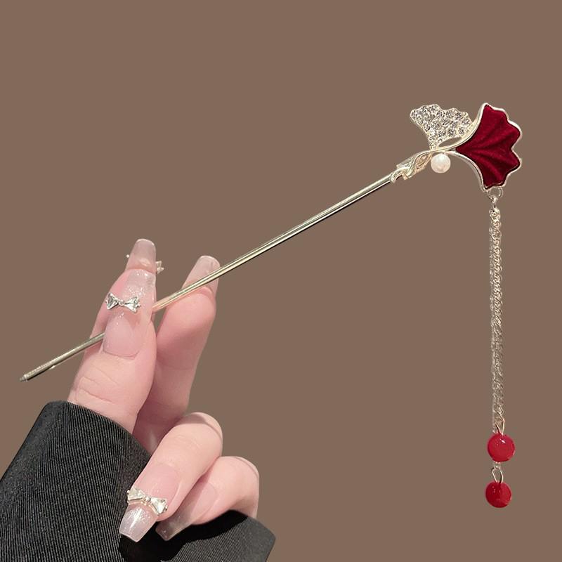 Elegant Red Rose Tassel Hairpin - U-shaped Hair Accessory for Women, Perfect for Updos and Traditional Attire.