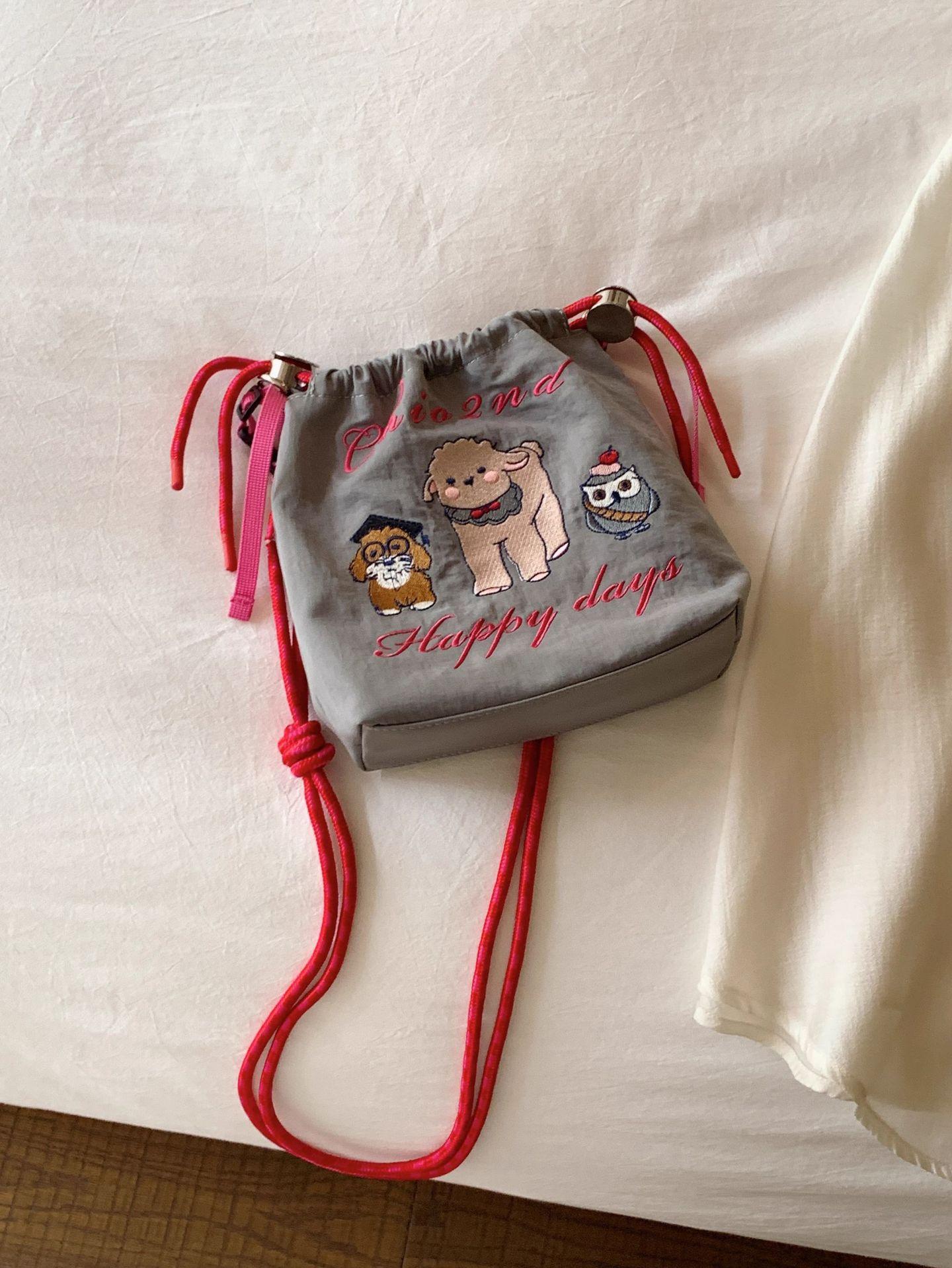 

Сумка-ведро Mori Youhui женская 2024 года, новая сумка-мессенджер с рисунком illustrator super fire серый