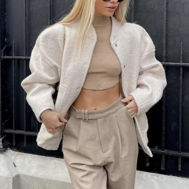 Женская новая свободная универсальная куртка-бомбер с карманами и декоративными скрытыми — фото 3