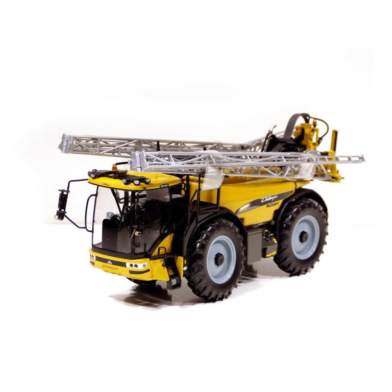 

1:32. Модель трактора-спринклера Challenger Rogator 655 из сплава