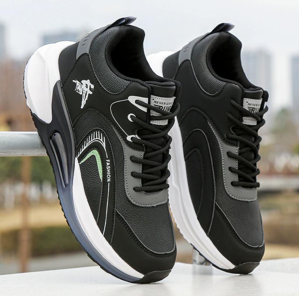 Warme Winterschuhe, Samt-Laufschuhe, Sportschuhe und viele Baumwollschuhe.