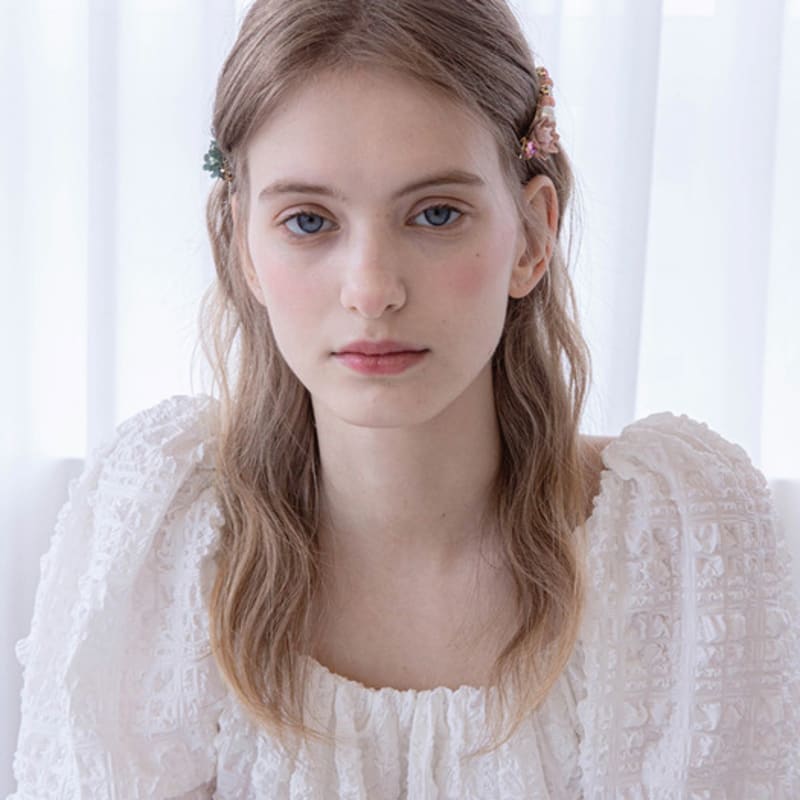 Jean Paul Clarisse Flower Gemstone Automatic Pin LFAC0378