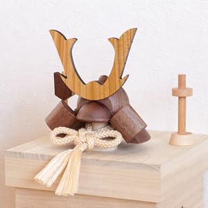 Man and Wood May Doll Kumuki Colors Kabuto Tripod Decoration (Front: Date Masamune)