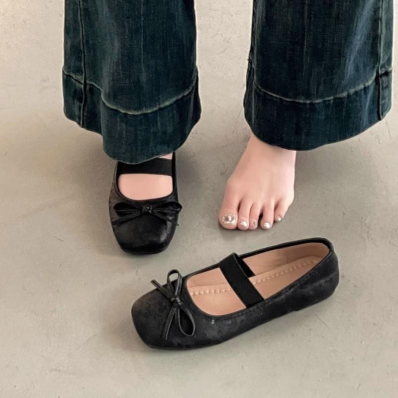 Retro French shallow mouth flat sole shoes women's 2025 new fashion summer ballet style with skirt Mary Jane women's shoes