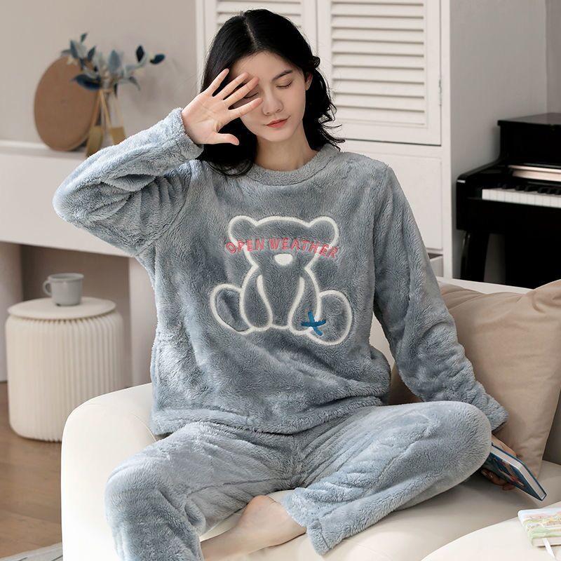 Women's Long-Sleeve Flannel Pajamas - Cute Cartoon Coral Fleece Set for Fall & Winter