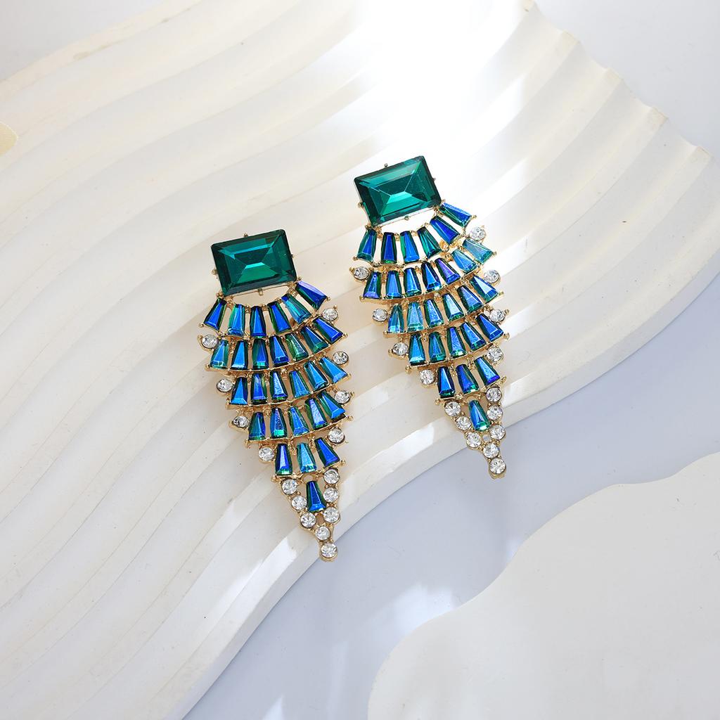 Colorful Diamond-encrusted Long Drop Earrings - Trendy Statement-making and Luxuriously Chic