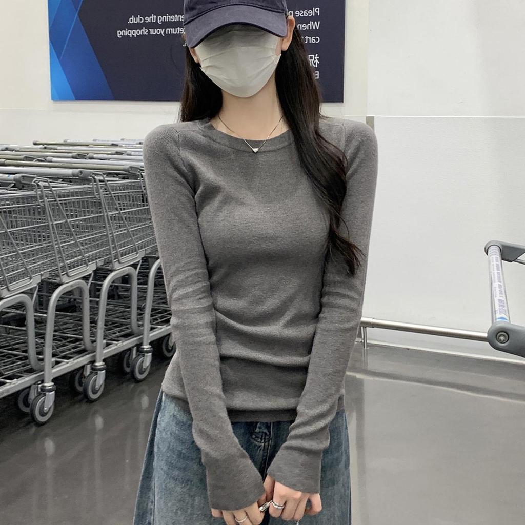 Women's Slim Fit Pure Cotton White Long-Sleeve T-Shirt, Round Neck, Regular Shoulder, Versatile Base Layer for Spring, Autumn, or Winter