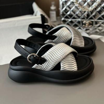 Zierliche Crossover-Sandalen mit dicker Sohle für Damen im Sommer 2025, lässige, einteilige und modische Strandschuhe mit offenen Zehen