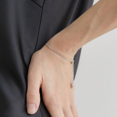 Halden Simple Snake Chain Bracelet (W003_silver)