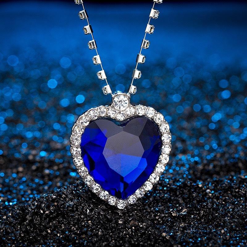 Women Big Blue Gem Heart Shape Rhinestone Halo Pendant Necklace 1pcs синий