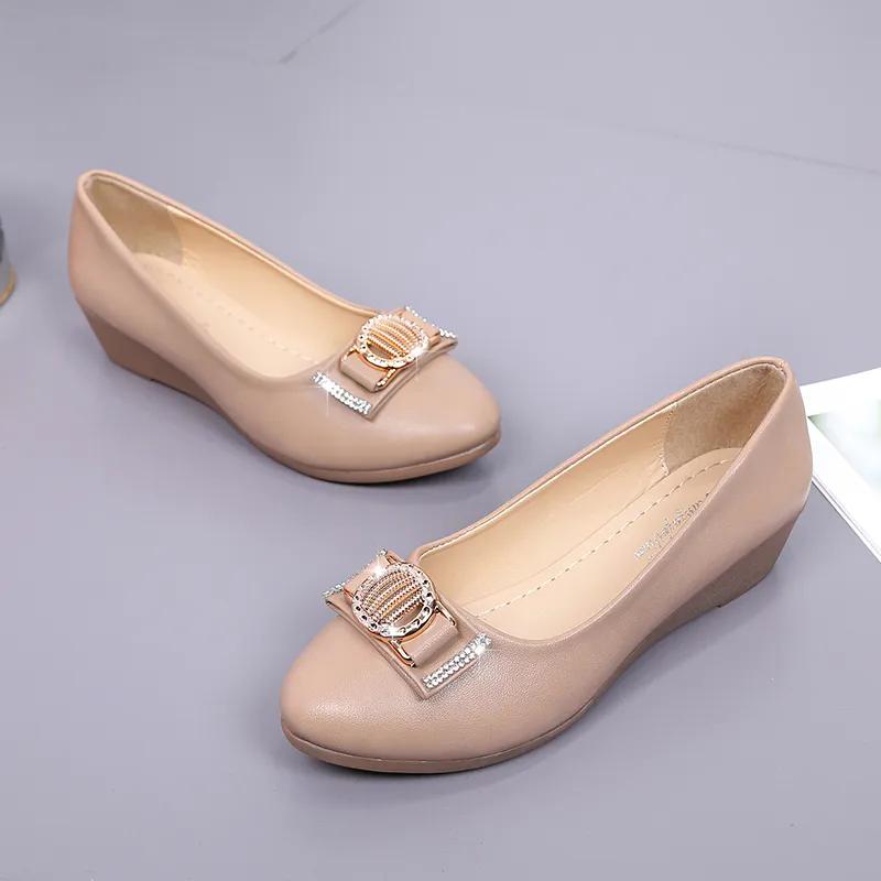 WTEMPO Bürodame Einfarbig Große Größe Spitzschuh Rutschfeste Pumps Damen Lässig Vielseitig Niedriger Dicker Absatz PU Schuhe