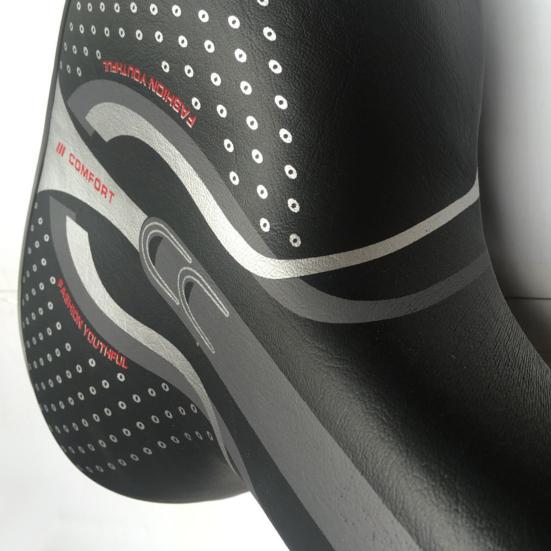 Șa Bicicletă Piele Sintetică Rezistentă la Uzură Absorbție Șoc Stabilitate Ridicată Șa Bicicletă Lățită pentru Bicicletă