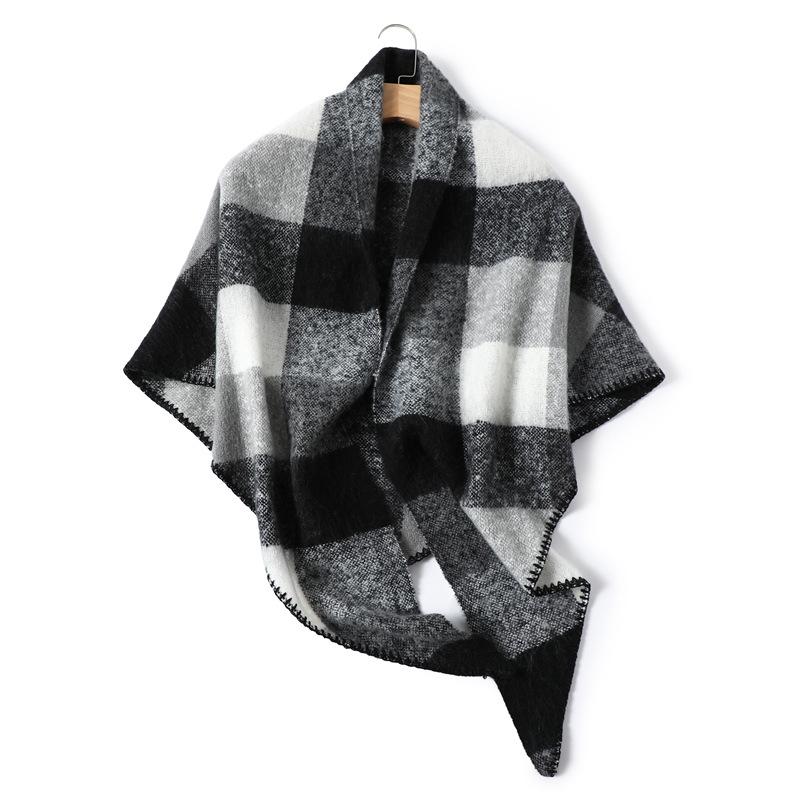 Ins Stilvoller Karierter Farbiger Dreiecksschal Damen Nordischer Stil Schick Damen Warm Mohair Quasten Schal Nacken Dreieck Winter Weiblich