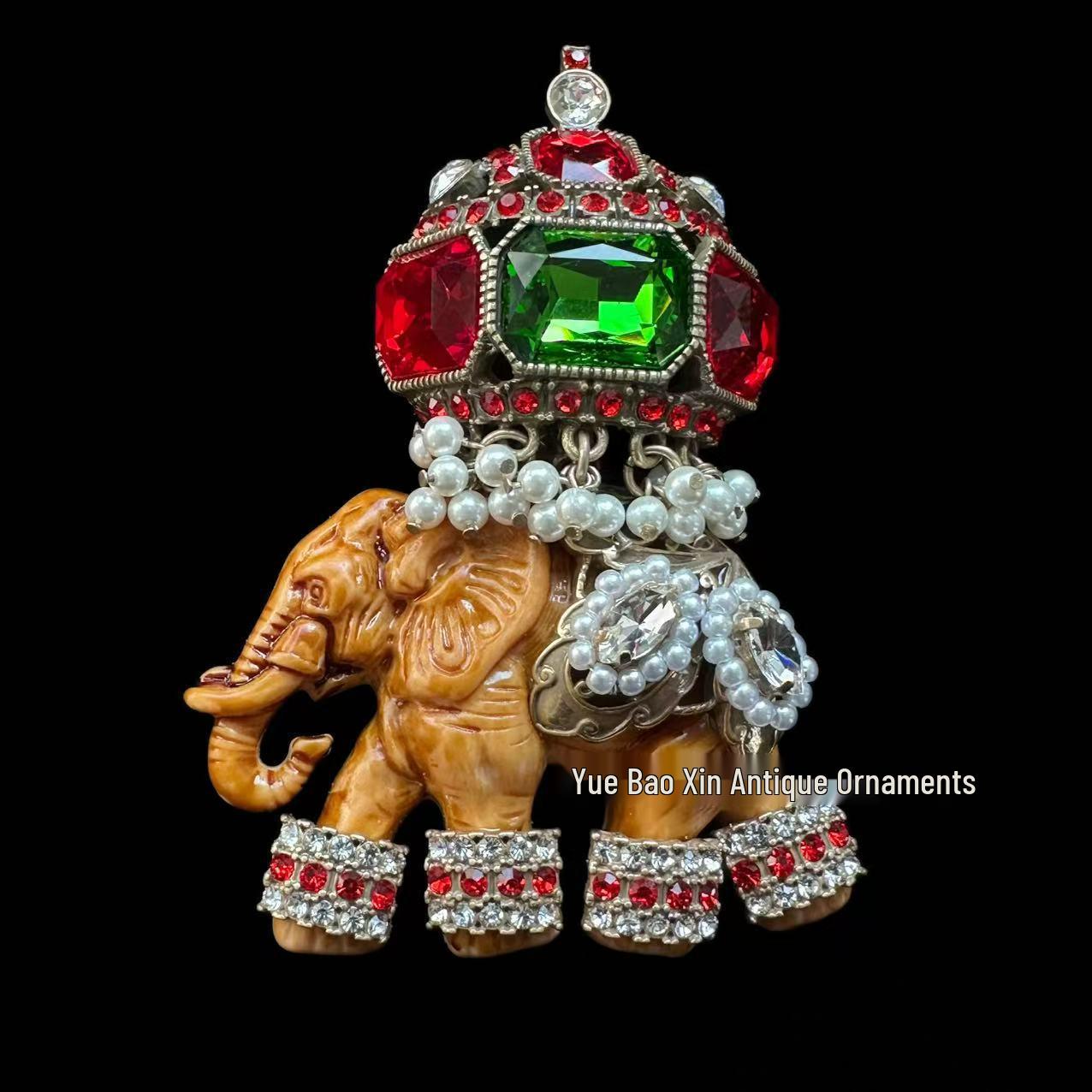 

Vintage Retro Elephant Brooch with Crown - Elegant High-End Design Pin Accessory