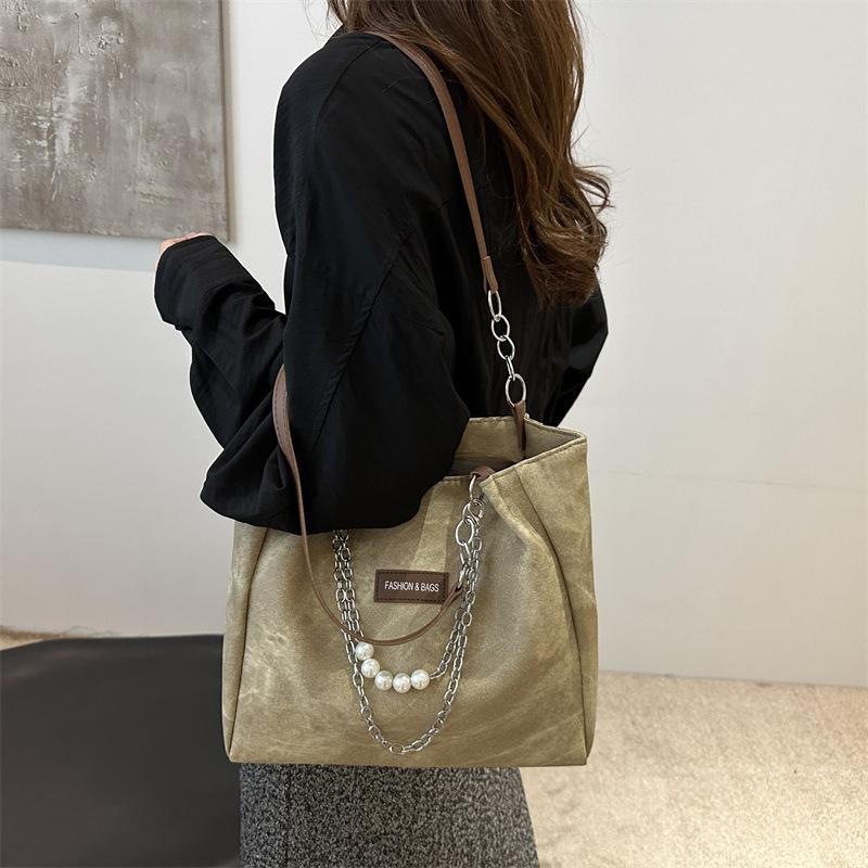 New Women's Bags Large Capacity  Fashionable Temperament  Shoulder Bag Versatile Trendy Chain Tote Bag  Commuter Underarm Bag