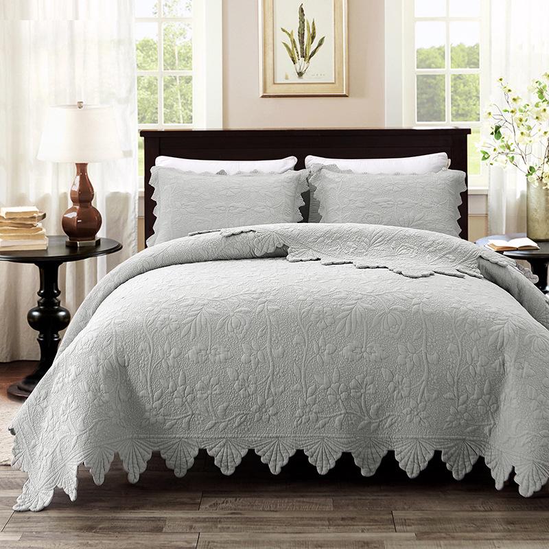Korean Style Quilted Bedding Set: Handmade 3-Piece Non-Slip Bedspread for Summer 230*250 with Pillowcases