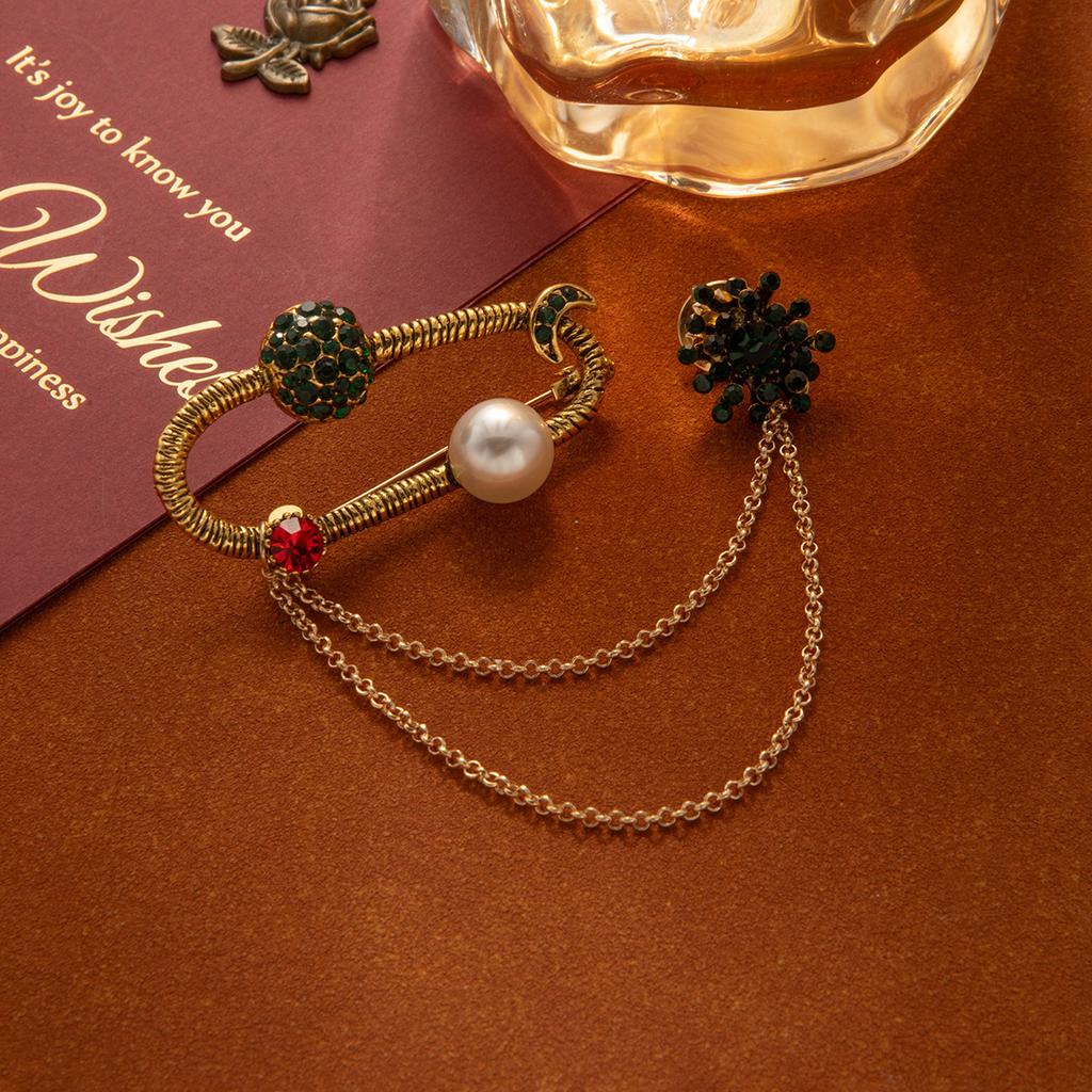 Vintage Crown Fringed Chain Fashion Brooch Dress Light Luxury High Sense Rhinestone Accessories Brooch
