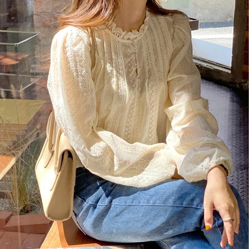 Fashion Korean Style Fashionable Long Sleeved Blouse with Embroidery Elegant Apricot Blouses Sweet Lace Shirt Casual Simple Puff Sleeve Womens Tops