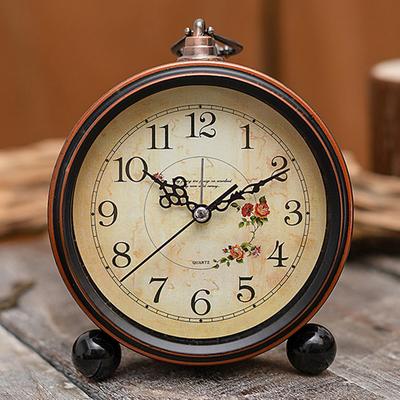 Wecker Retro Uhr Metall Tischstil Leise Nachttisch Stilvolle Uhr Wohnzimmer Schlafzimmer Europäisch Schlichte Tischuhr