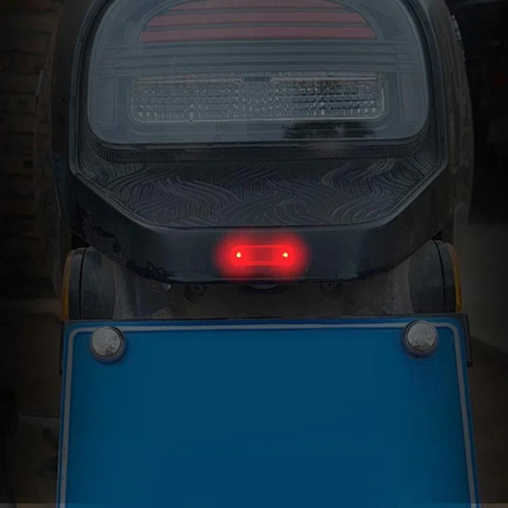 Solar-Powered Car Alarm Security Light With Flashing LED Light Simulated Fake Anti-Theft Signal Warning Lamp