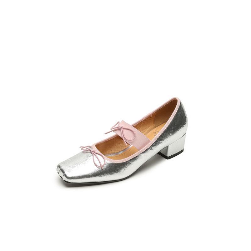 New women's fashion single shoes square head four seasons wear small leather shoes one pedal beef tendon soft sole comfortable leather large size shoe