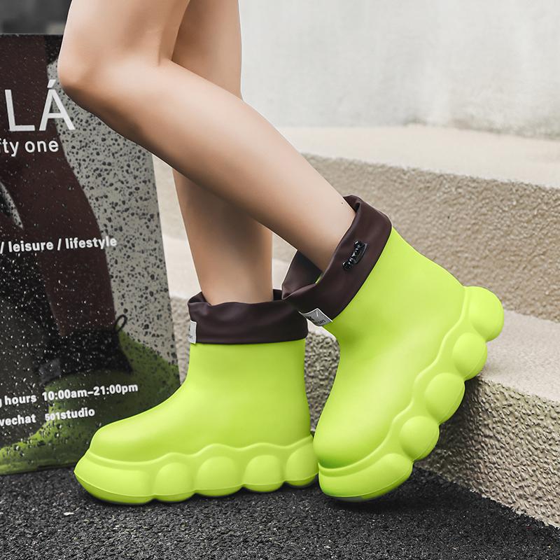 Nuevas botas de lluvia impermeables de moda para mujer, lindas botas de lluvia salvajes para mujer, resistentes al desgaste al aire libre