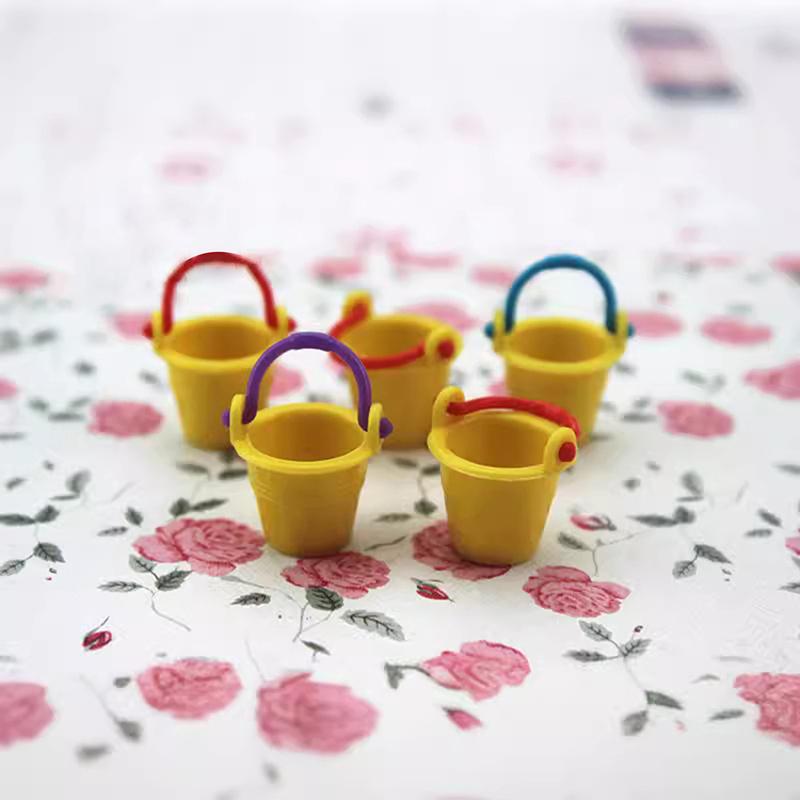 Puppenhaus Mini Eimer Puppenhaus Dekoration Mini Eimer mit Wohnaccessoires dekoriert