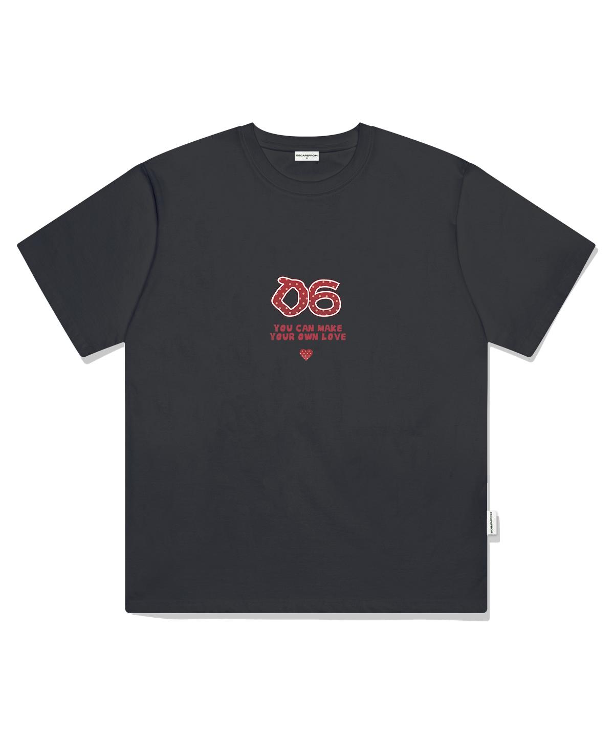 Escape From Dot Heart Print Oversized Short Sleeve T-Shirt Charcoal S