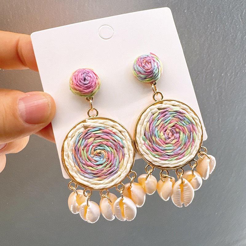 Böhmische Raffia Quaste Muschel Ohrstecker für Damen – Übertriebener High-End Resort Stil