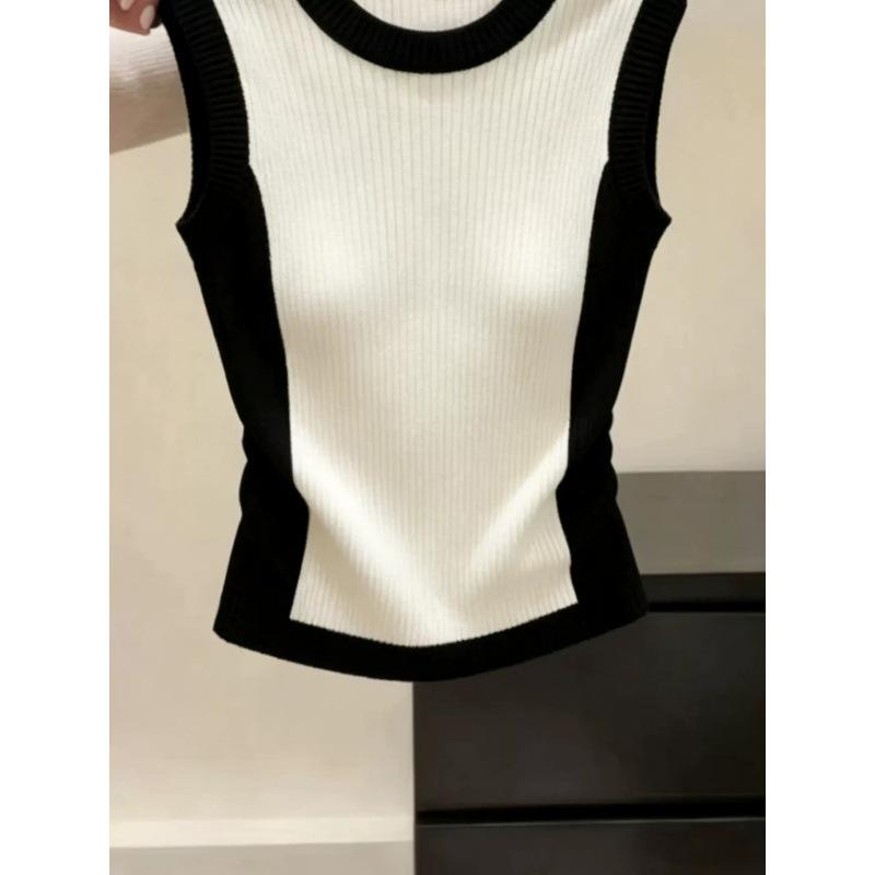2026 Summer Women's Sleeveless Color Block Knit Vest - Plus Size, Waist-Cinched, Age-Reducing Round Neck