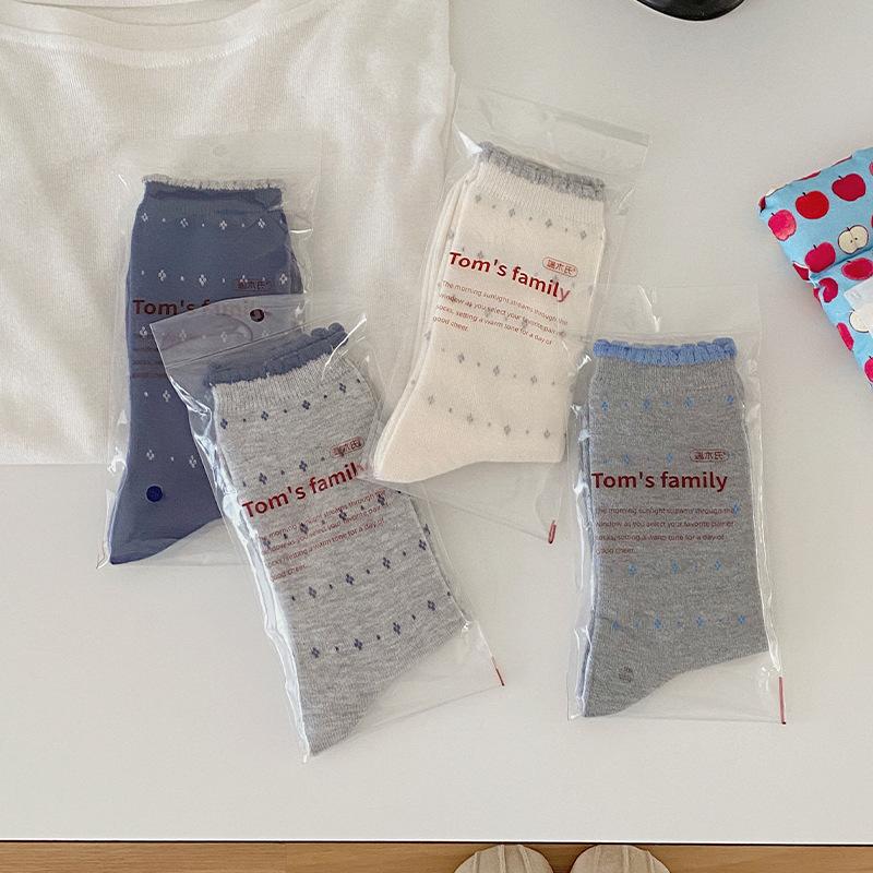 Female Autumn and Winter Thickened Warm Retro Floral Lace Wool Tube Pile Socks