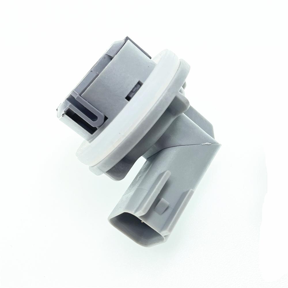 

Furulu Rear Turn Signal Bulb Holder XFM500020 Fit for LAND ROVER FREELANDER L314