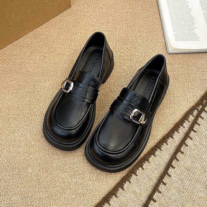 

Лоферы на толстой подошве, увеличивающие рост, Новые туфли из маленькой кожи в британском стиле, Подчеркивающие рост и стройность, Женская обувь 2025, повседневные черные туфли 39 чёрный