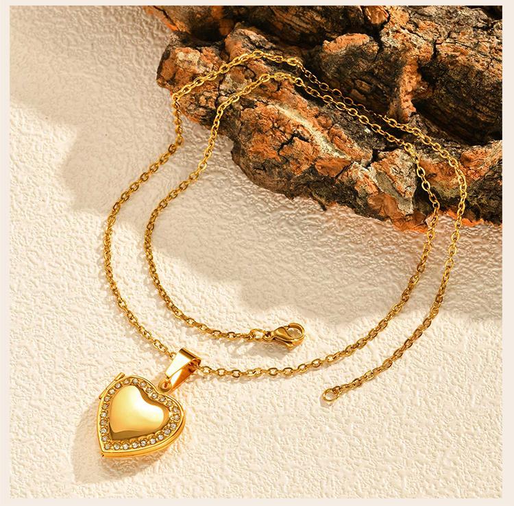 Cubic Zirconia Heart Locket Necklace for Women, Stainless Steel Openable Love Shape Pendant,18k Gold Plated Birthday Gifts