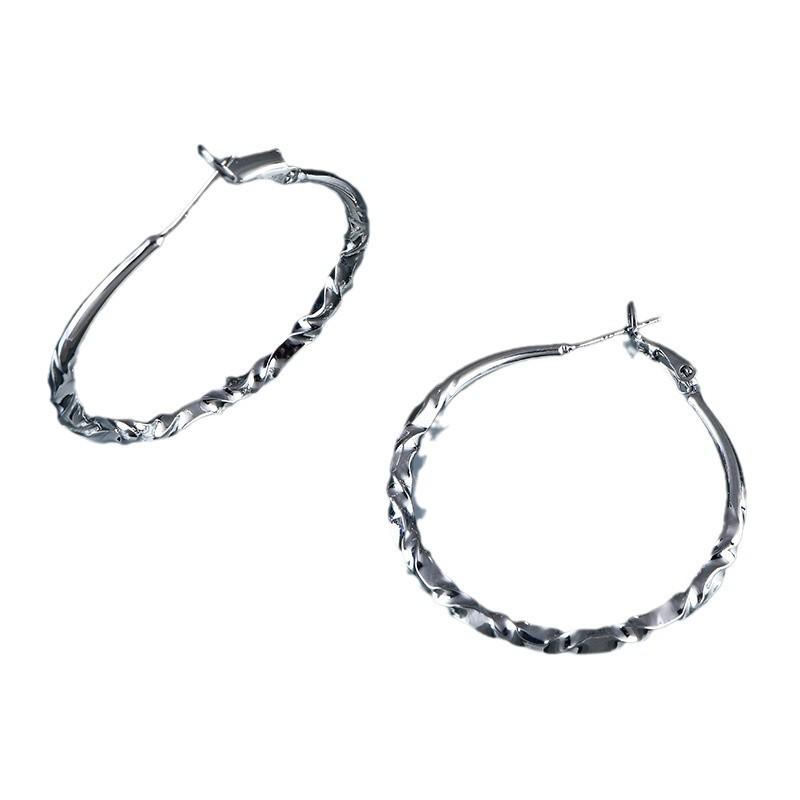European & American Chic Hoop Earrings: Light Luxury, Sweet & Cool, Stylish & Versatile, Slimming Temperament.