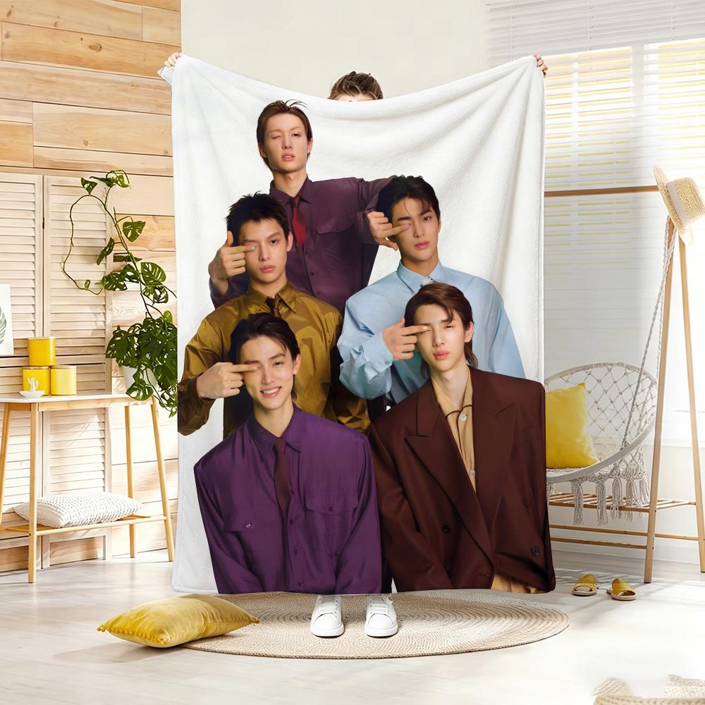 Singer C-Cortis-S Throw Lightweight 240G Flannel Blanket Soft Skin-Friendly For Summer Cooling