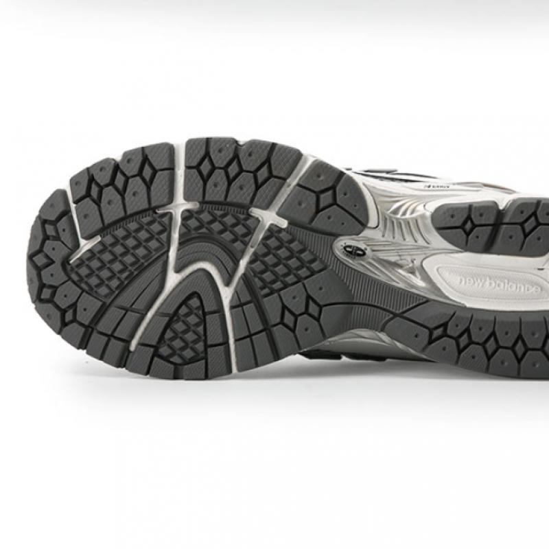 New Balance Running Shoes 1906
