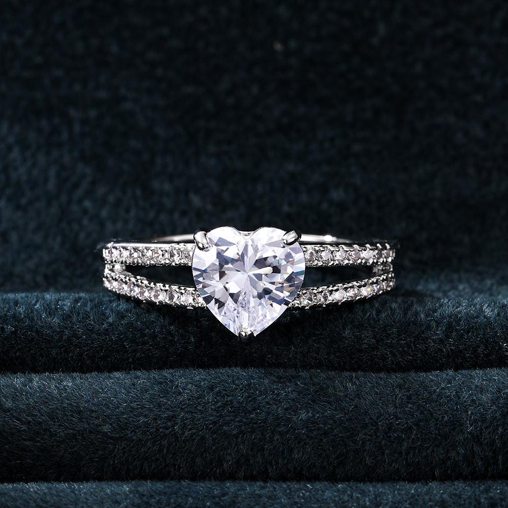 New Romantic Heart Wedding Rings for Women Shiny Cubic Zirconia Elegant Female Accessories Party Delicate Gift Trendy Jewelry