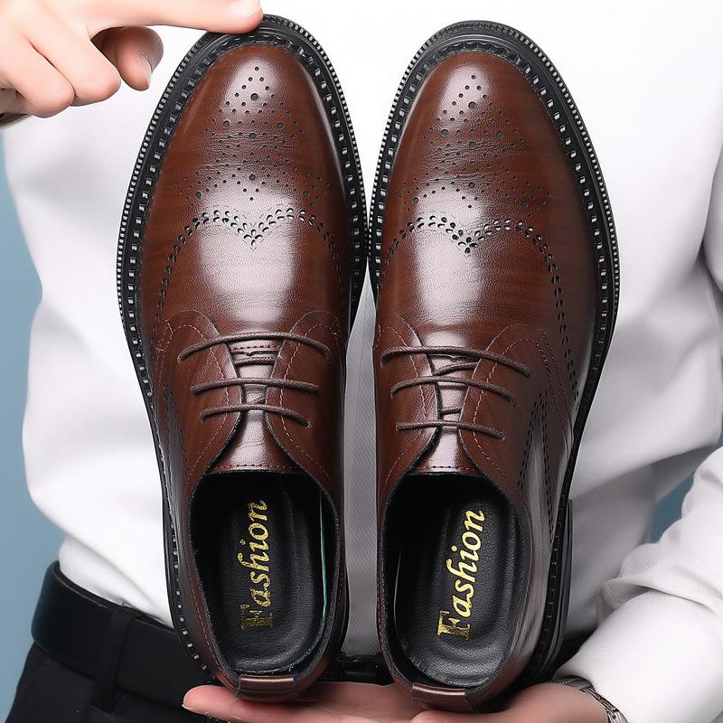 

Весенние и осенние мужские деловые повседневные кожаные туфли Brock с гравировкой, кожаные туфли из натуральной кожи, корейская версия, модные мужские туфли на шнуровке 44 темно-коричневого