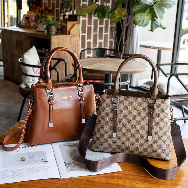 Schoolbag Women's Dark Brown Bucket Handbag New Single Shoulder Oblique Span Large Capacity Commuter Tote Bag Europe And America