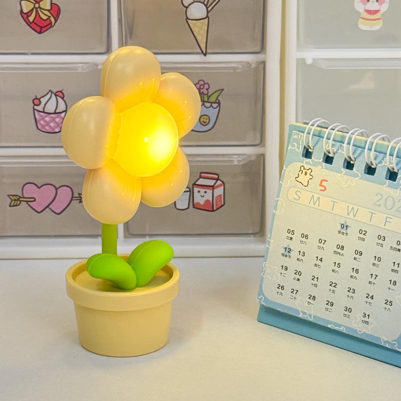 Cute Flower Night Bedroom Dormitory Bedside Lamp Decoration Atmosphere Light Gift Small Ornaments