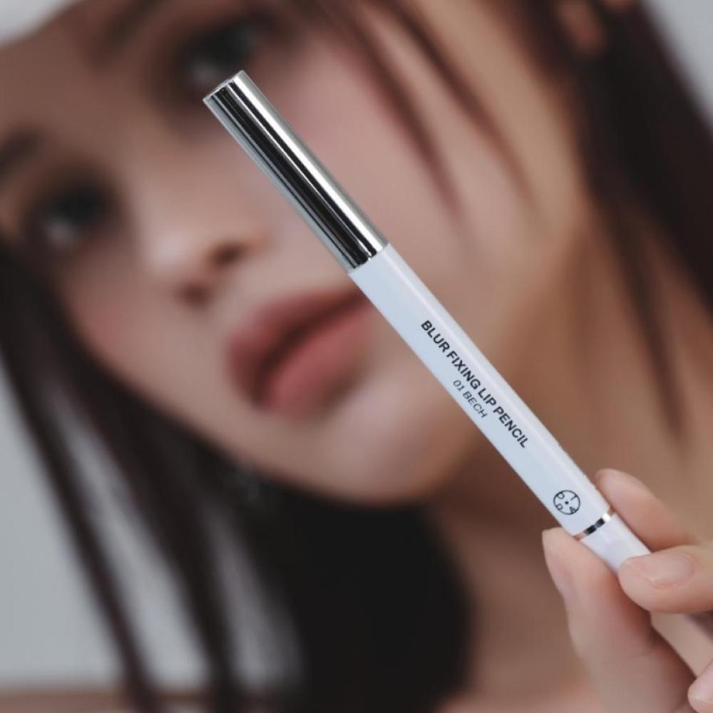 Oiad Blur Fixing Lip Pencil 0.5g