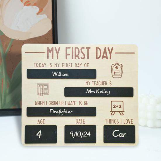 First Day of School Board Dry Erase Reusable Back to School Wooden Commemorative Sign Decoration Preschool Kindergarten Students Souvenir Gift