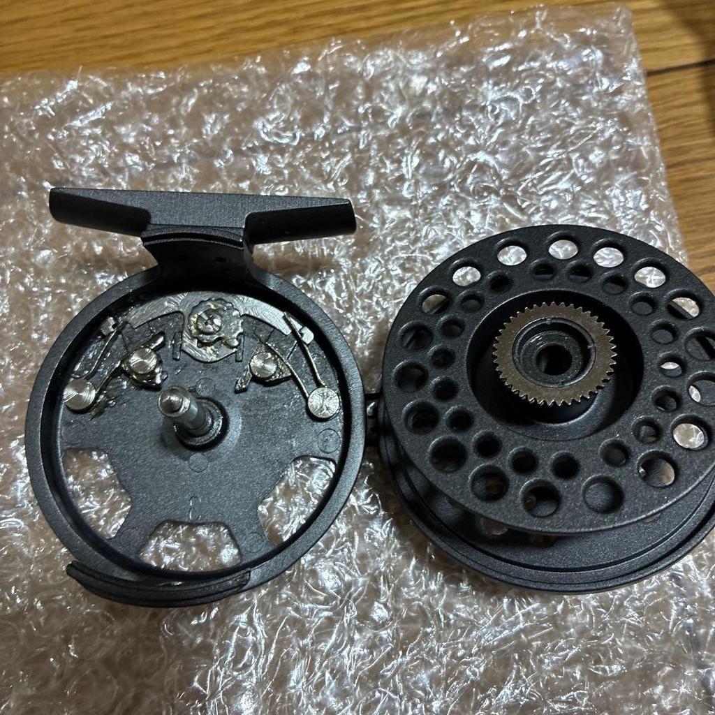 Used Daiwa LOCHMOR 100A fly reel with replacement spool